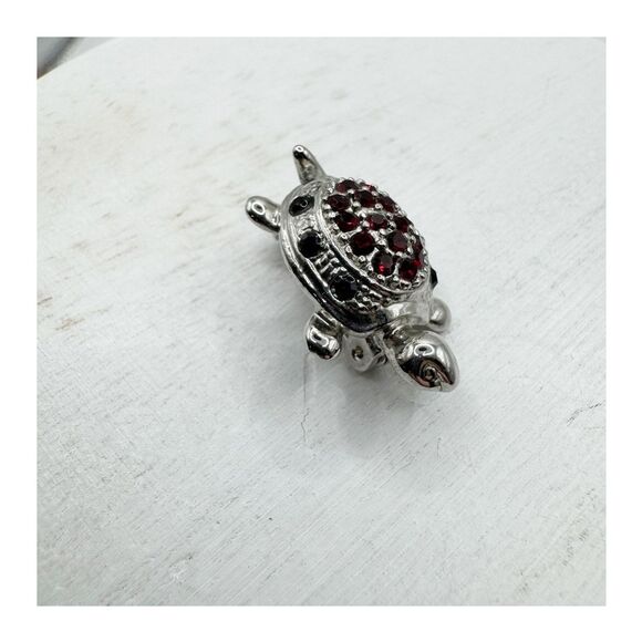 Vintage Turtle Brooch Pin Red Rhinestone Shell Silver Tone Animal Jewelry Kitsch - Picture 5 of 8